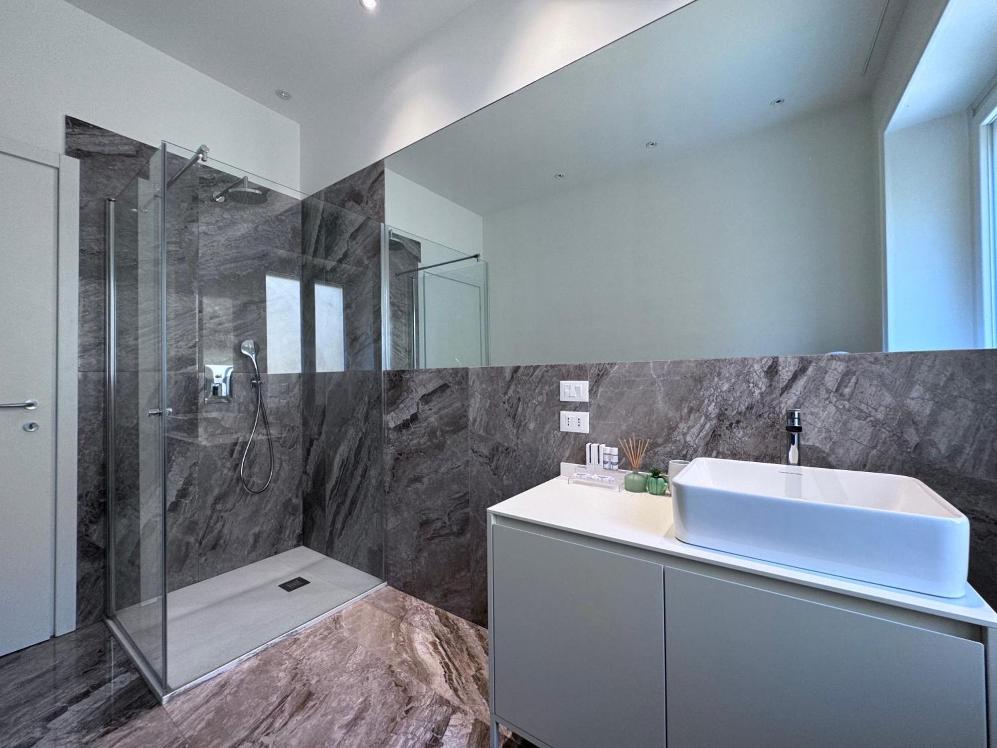 Cool And Big Central Apartment Duomo - White Milano Ngoại thất bức ảnh
